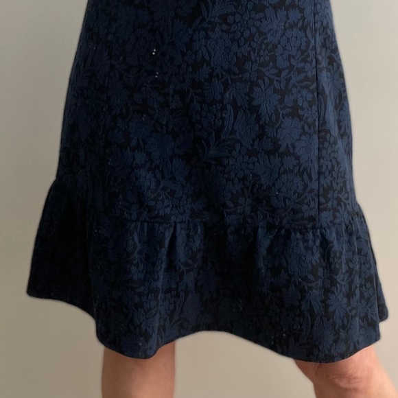 Beautiful feminine dress - Loft - 0 New with tags - Picture 2 of 2